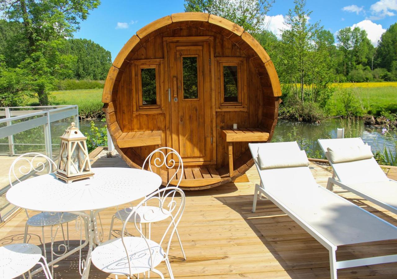 Hotel Moulin De *